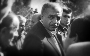 "ზვიად გამსახურდიას ბესარიონ გუგუშვილმა და რობინზონ მარგველანმა ჩამომაშორეს...სამი დღის შემდეგ ზვიად...