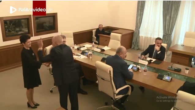 რა მოხდა დროებითი საგამოძიებო კომისიის სხდომაზე? - "ახლა შეიძლება გაგეცინოთ, ვიყავი კვიპროსში, ვიწექ...