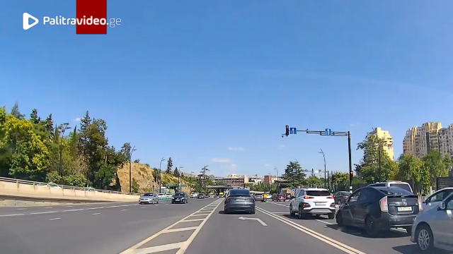 რა გააკეთა მოულოდნელად ავტომობილის მძღოლმა? - კადრებს, რომლებიც ცოტა ხნის წინ გავრცელდა, დიდი გამოხმ...