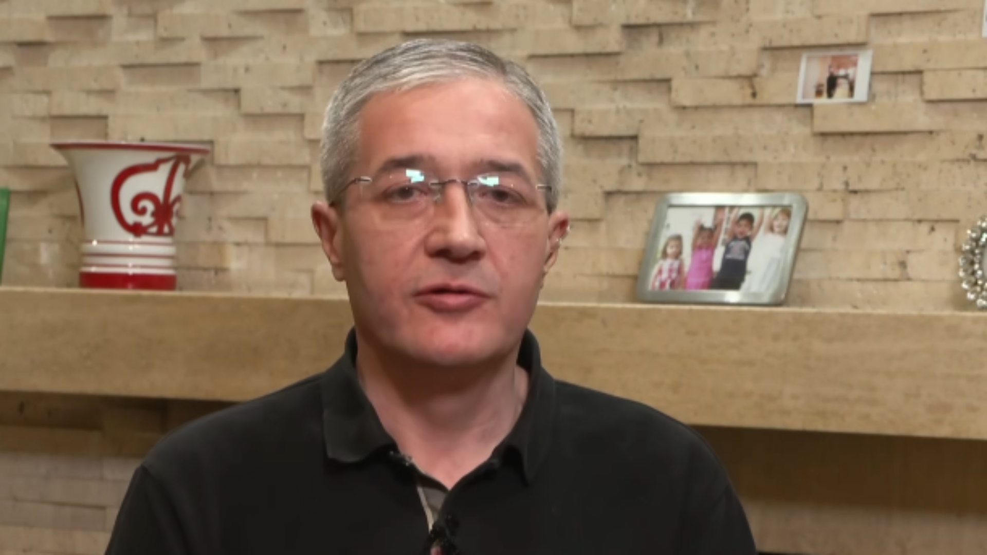 "აქამდე არ მითქვამს ამის შესახებ, ვუფრთხილდებოდი, მაგრამ ახლა უკვე იმდენად მორღვეულია ეს მთავრობა ცი...