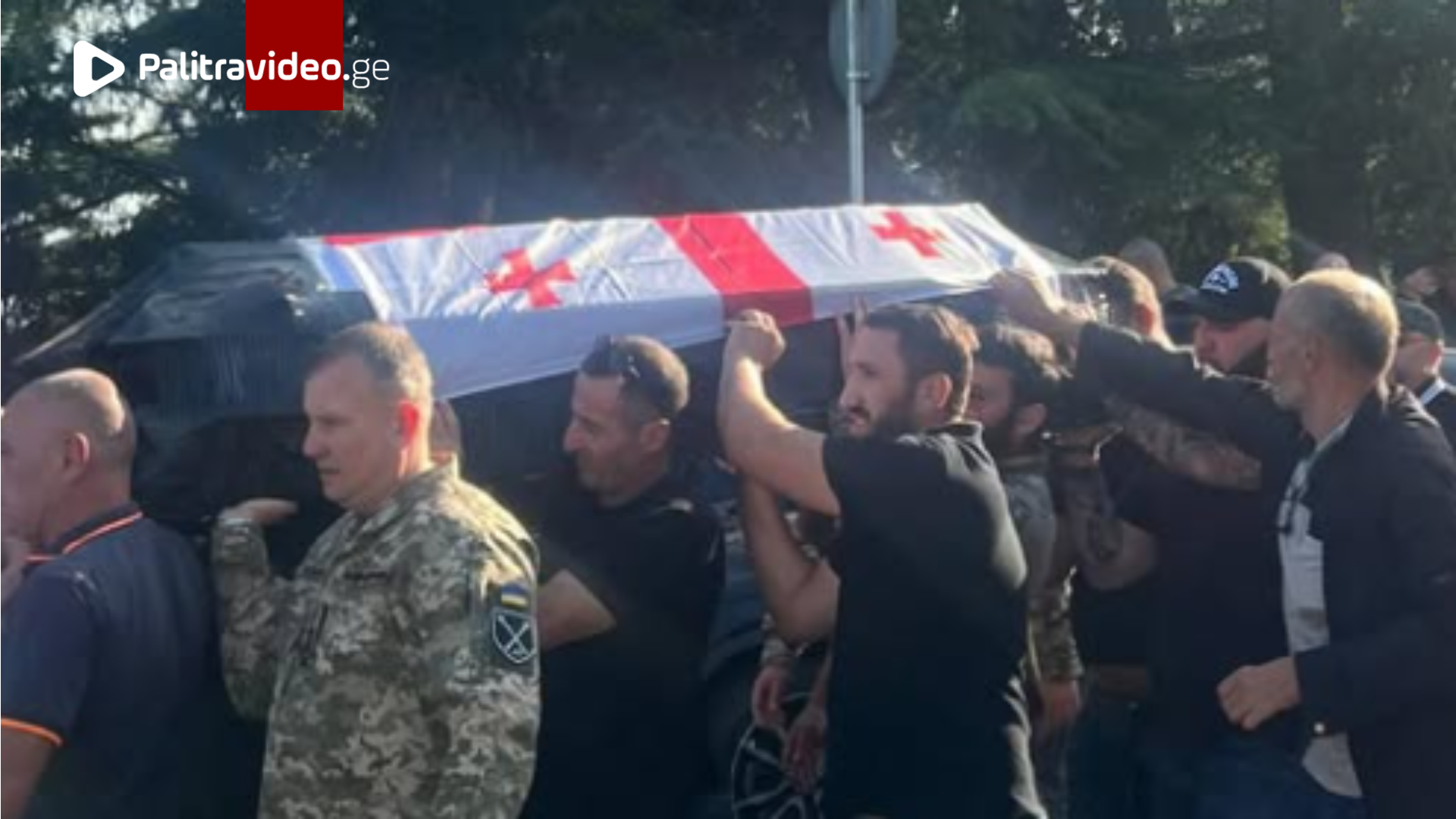 უკრაინაში გარდაცვლილი ქართველი მებრძოლი, ვანო ნადირაძე საქართველოში ჩამოასვენეს